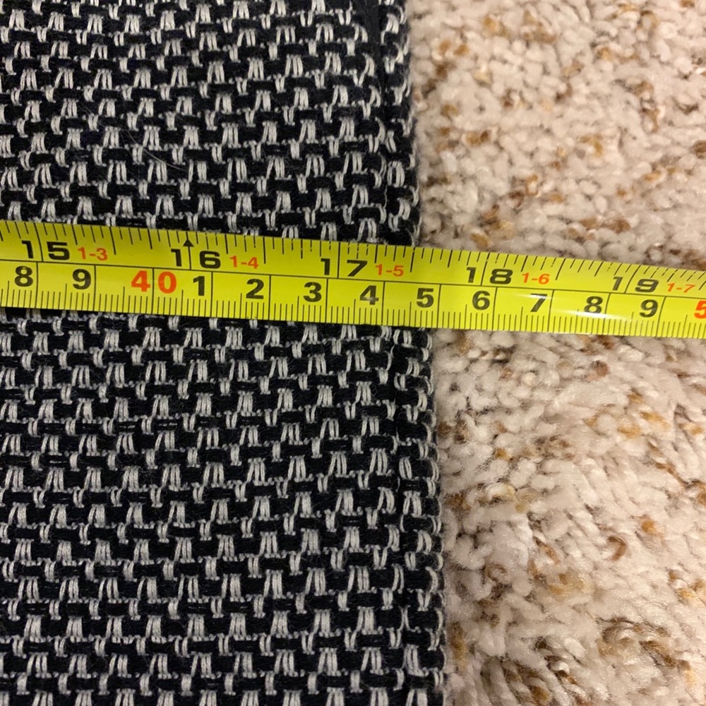 Gently used Ladies Ann Taylor Wool Skirt - Picture 6 of 7